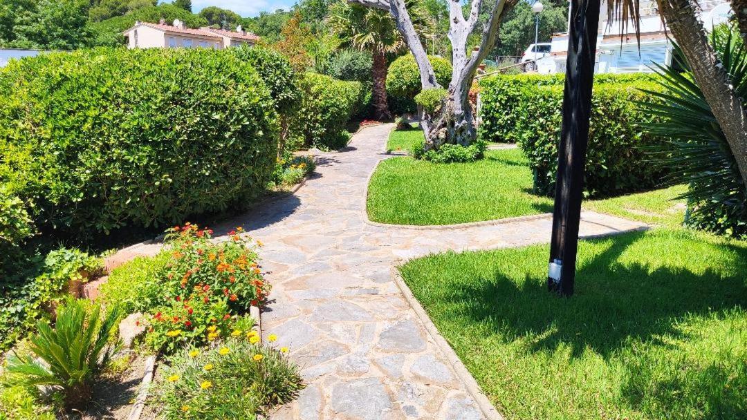 Bonito Apartamento Con Jardin Platja d'Aro Luaran gambar